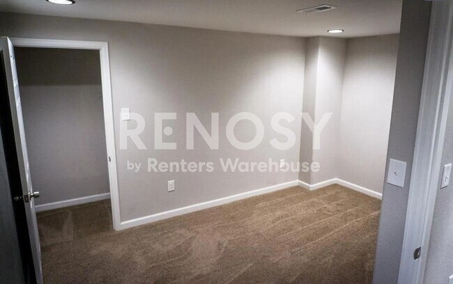 Building Photo - Spacious 4-Bedroom Duplex Near Anschutz Medical Campus – Available Now!