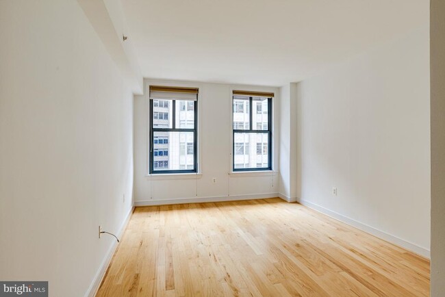 Building Photo - 631 D St NW