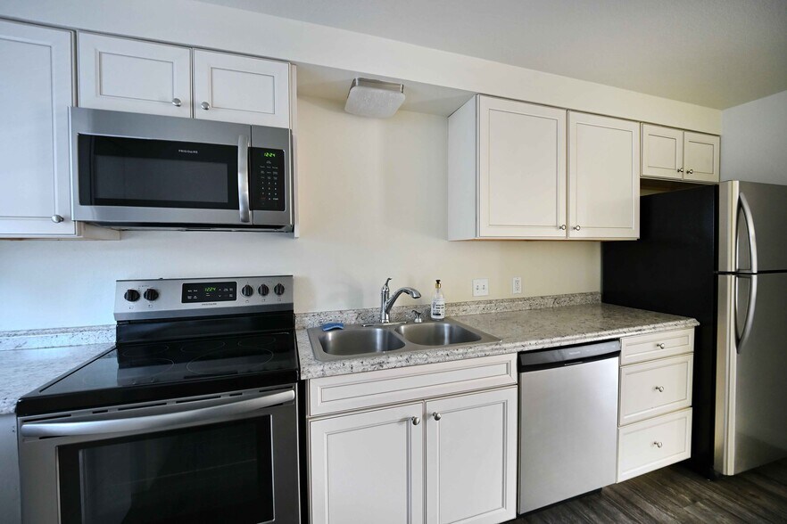 Building Photo - 12458 SE 110th Ct