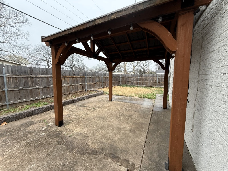 Building Photo - 2515 Richmond N