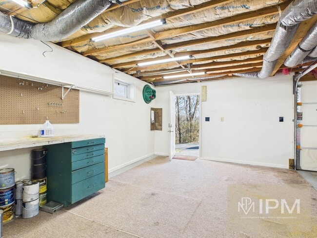 Building Photo - Bright Modern 3 Bedroom, 2 Bath Home in Eastern York Schools!