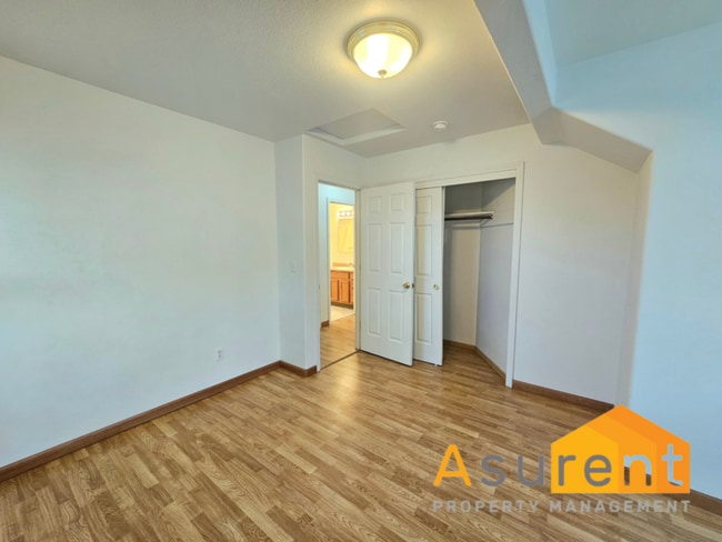 Building Photo - Great Open Concept Townhome Available Soon!