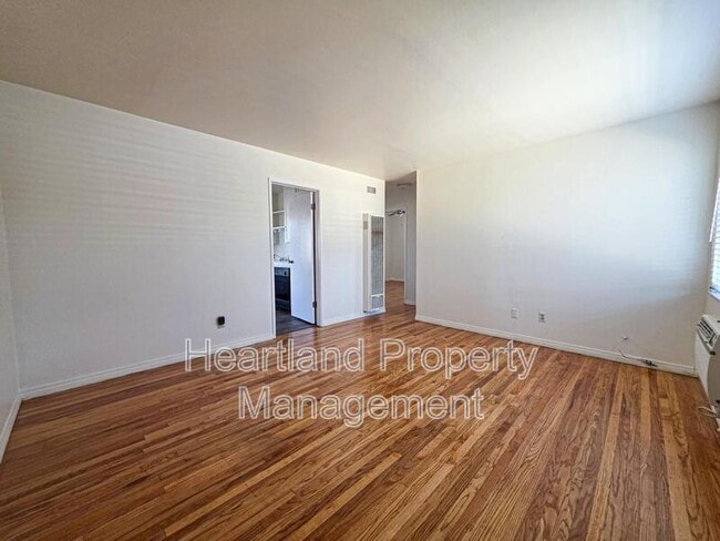Building Photo - 9273 Earl St