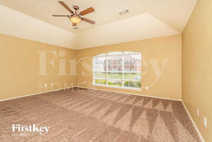 Building Photo - 608 Norwood Dr