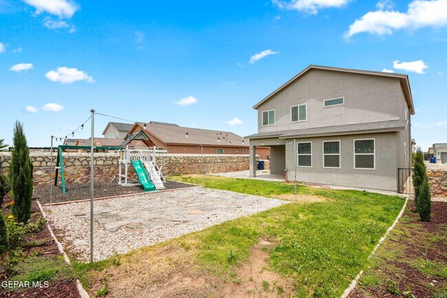 Building Photo - 14760 Sam Garcia Ave