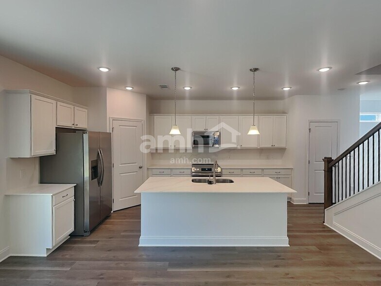 Building Photo - 214 Gershon Wy