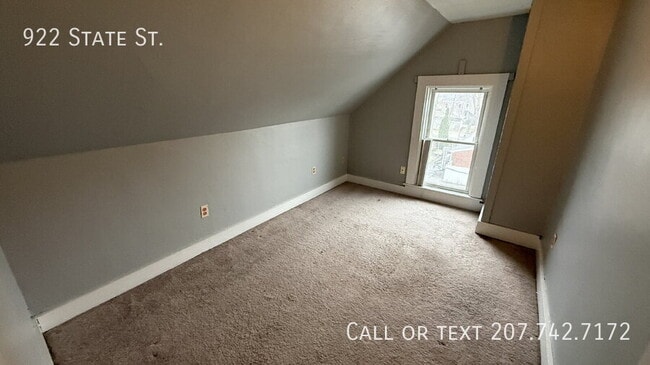 Building Photo - 922 State Street