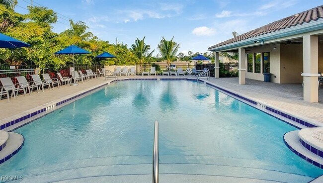 Building Photo - 15230 Torino Ln