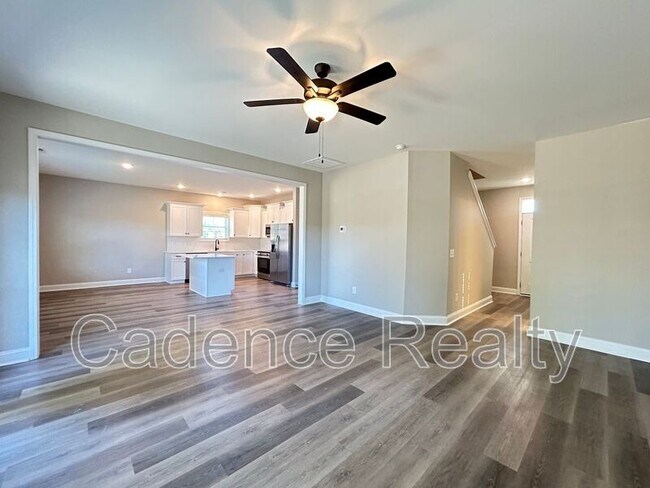 Building Photo - 1637 Grey Cliff Run