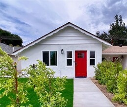 Building Photo - 24033 1/2-24032 Welby Way