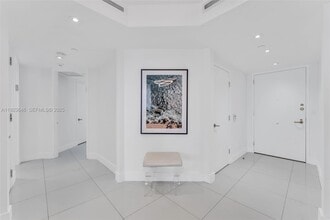 Building Photo - 19500 Turnberry Way