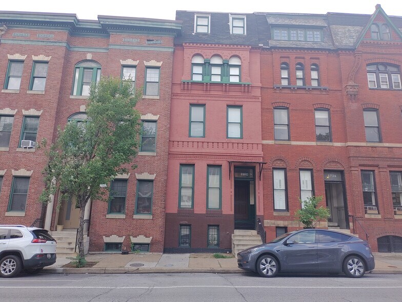 Building Photo - 1724 Saint Paul St