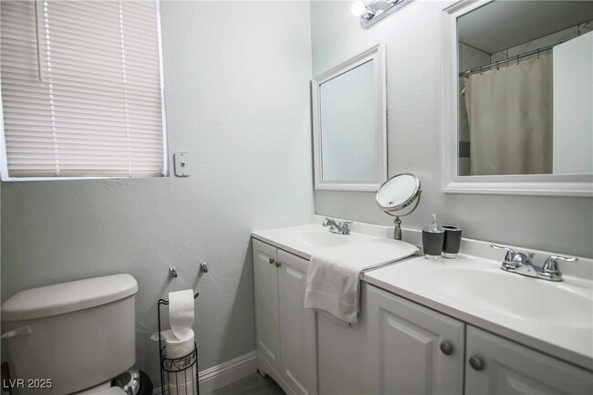 Building Photo - 7399 Topeka Dr