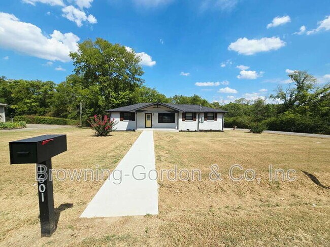 Building Photo - 1601 Haynes Meade Cir