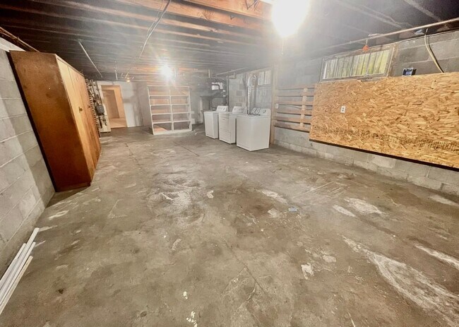 Building Photo - 2314-2316 S Capitol Way