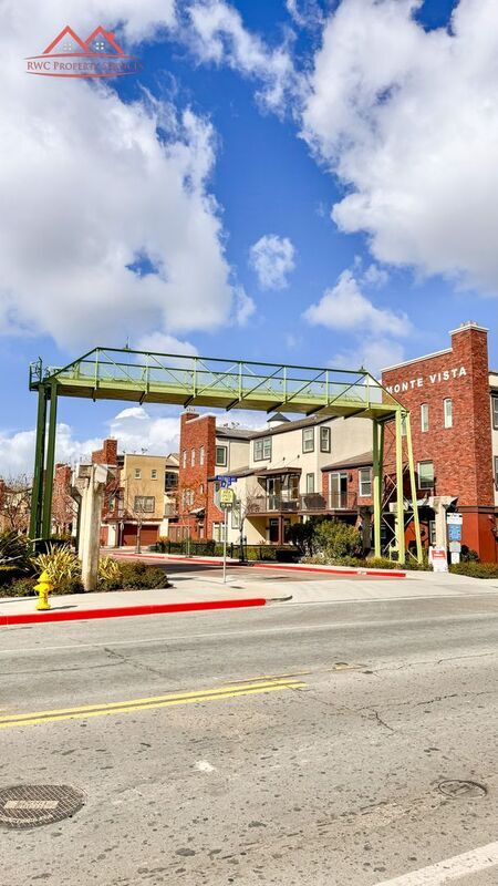 Building Photo - 809 Auzerais Ave