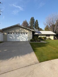 Building Photo - 55 and OLDER KERN CITY 2 BED UPDATED HOME