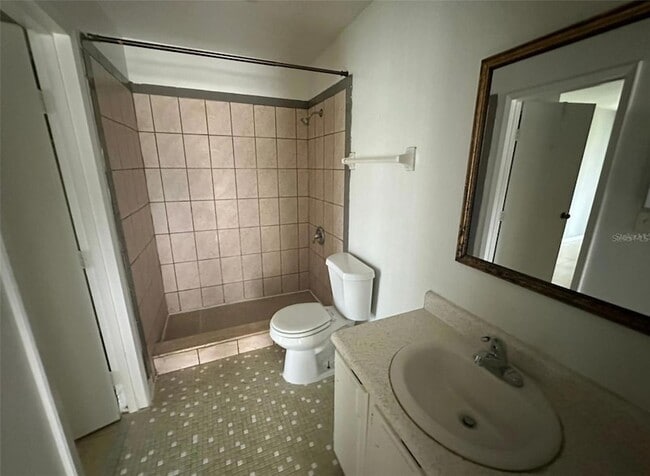 Building Photo - 2340 Huntington Green Ct