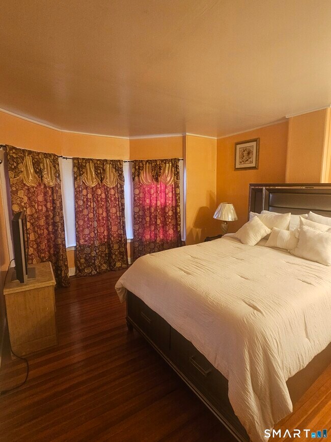 Building Photo - 53-55 Laurel St