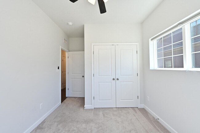 Building Photo - 4388 Fair Lakes Ct