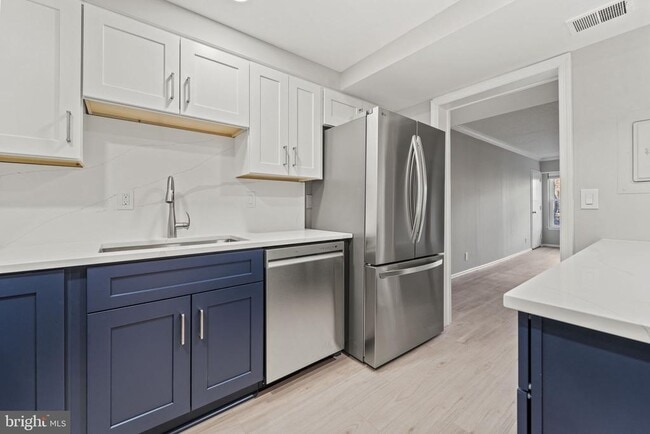 Building Photo - 7640 Tremayne Pl