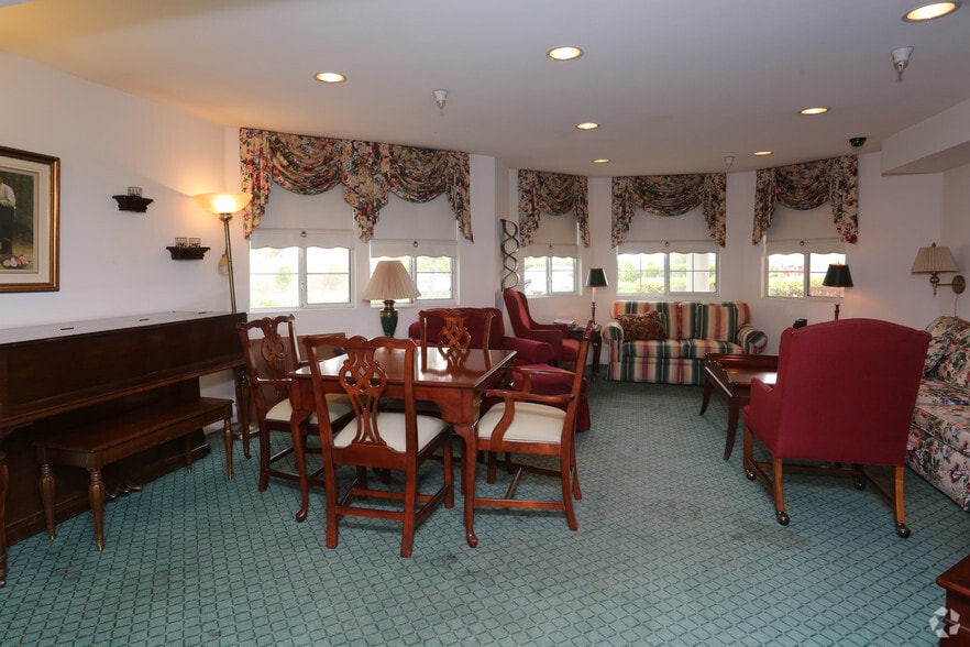 Interior Photo - Cypress Park Senior Community