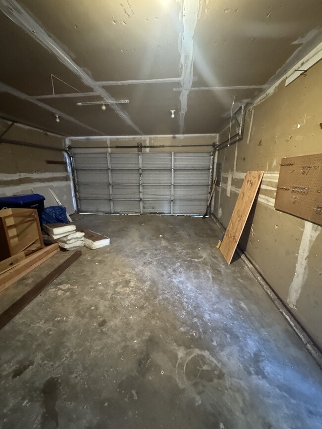 Building Photo - 1109 Sierra Blvd