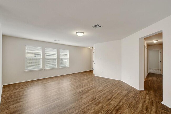 Building Photo - 361 Carriage Way