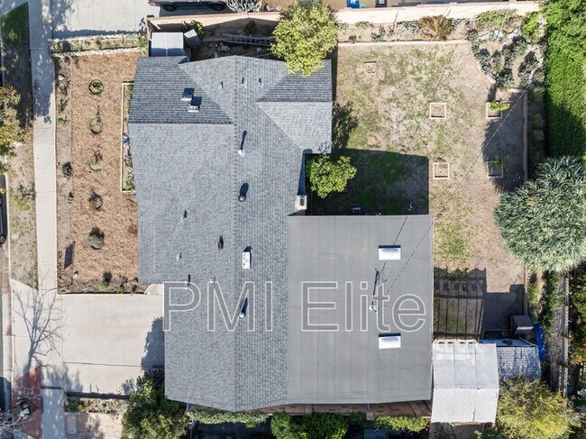 Building Photo - 12660 Lazard St