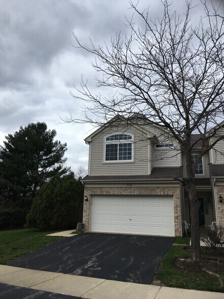 Building Photo - 956 Tanager Ct