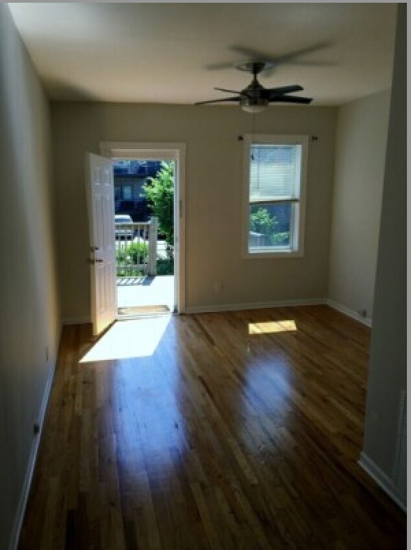 Building Photo - 2221 N Hoyne Ave