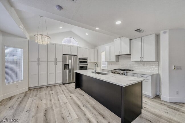 Building Photo - 1716 Tesara Vista Pl