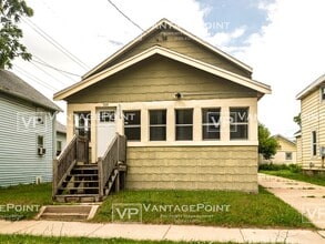 Building Photo - 504 Ceape Ave