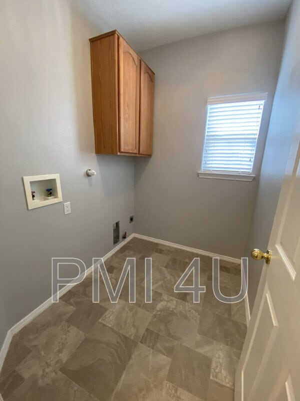 Building Photo - 5504 Mansfield Pl NW