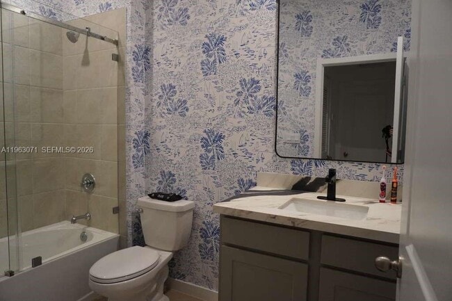 Building Photo - 385 NW 9th St