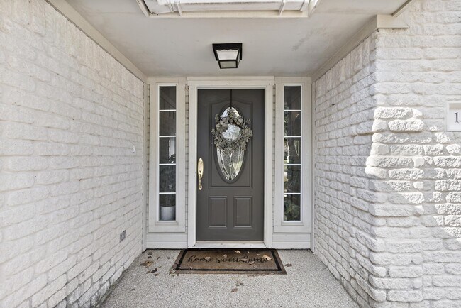 Building Photo - 1317 Baywood Ln