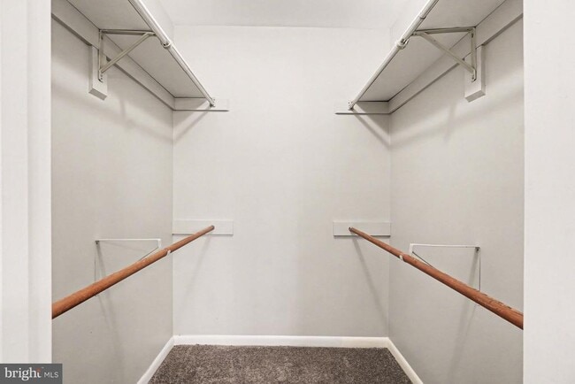 Building Photo - 4 Juliet Ln