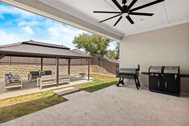 Building Photo - 124 Adina Dr