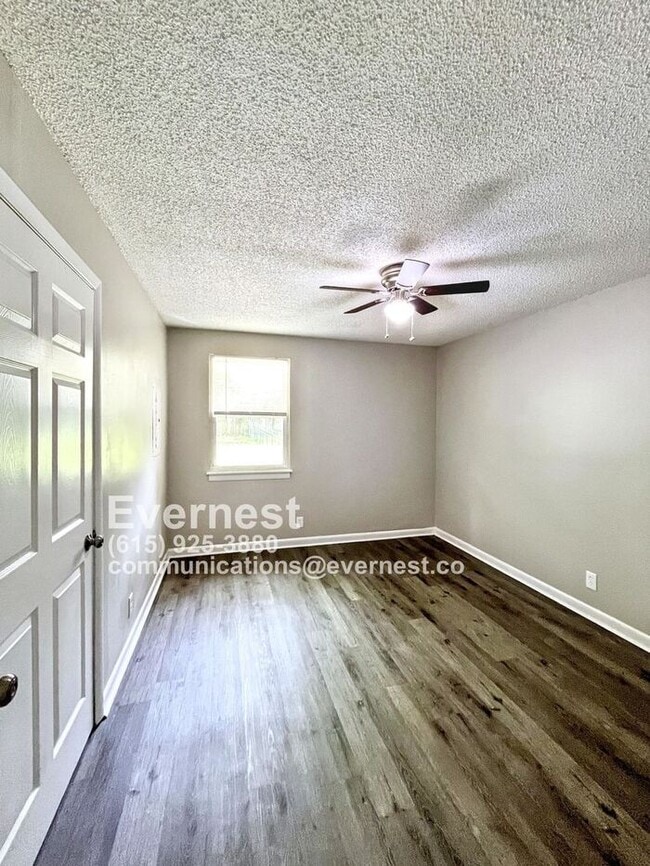 Building Photo - Spacious 4-Bedroom, 2-Bathroom Home with C...