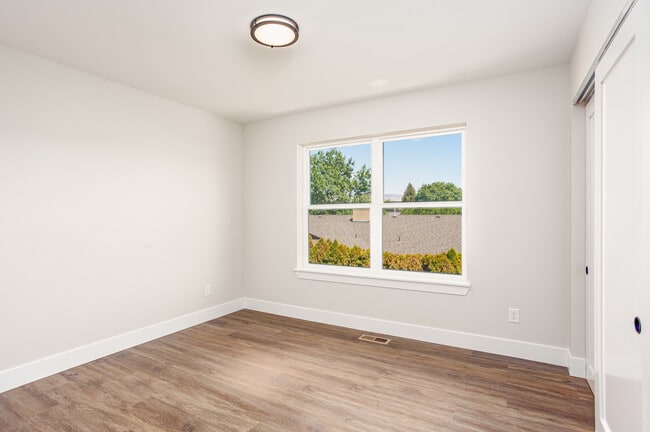 Bedroom #1 - 1205 Fuller St