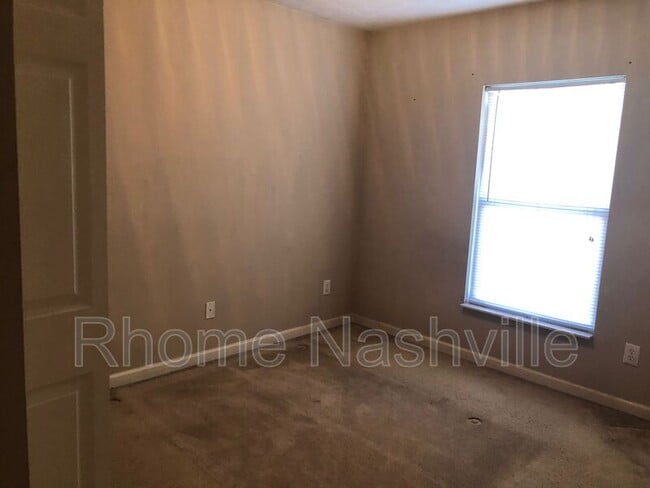 Building Photo - 1012 Pawnee Trail