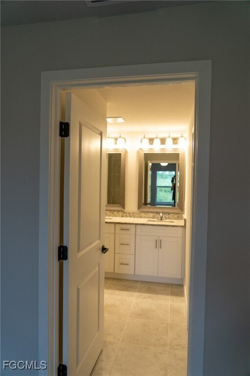 Building Photo - 409 Moore Ave