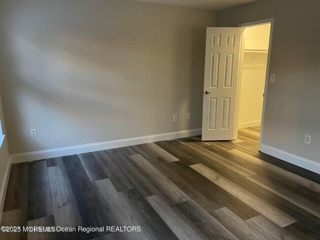 Building Photo - 1 Amherst Ct