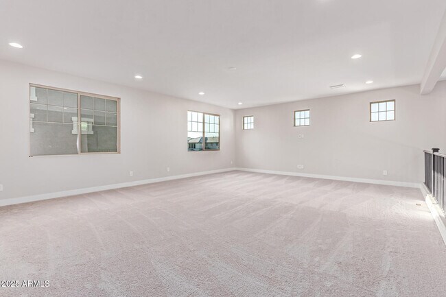 Building Photo - 19016 E Alfalfa Dr