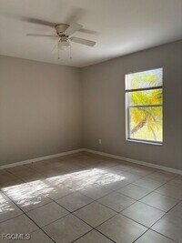 Building Photo - 4522 20th St SW