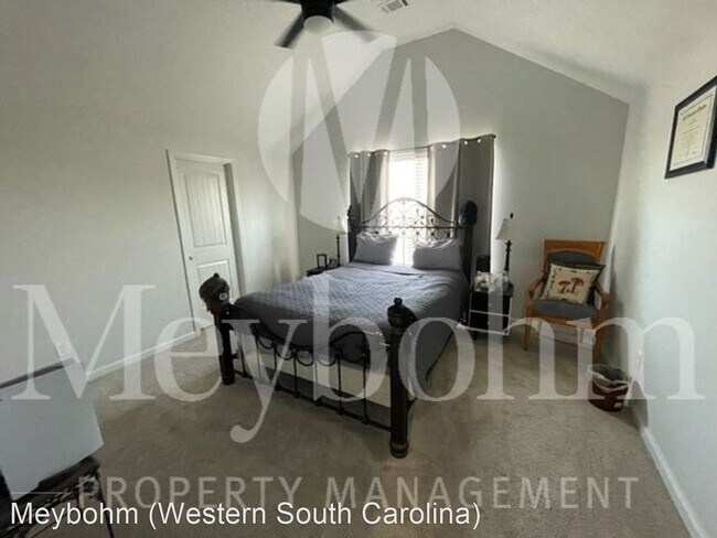 Building Photo - 4 br, 3 bath House - 507 Schaver Loop