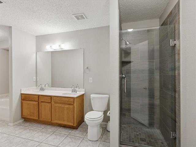 Building Photo - 3229 Spring Crest Ct