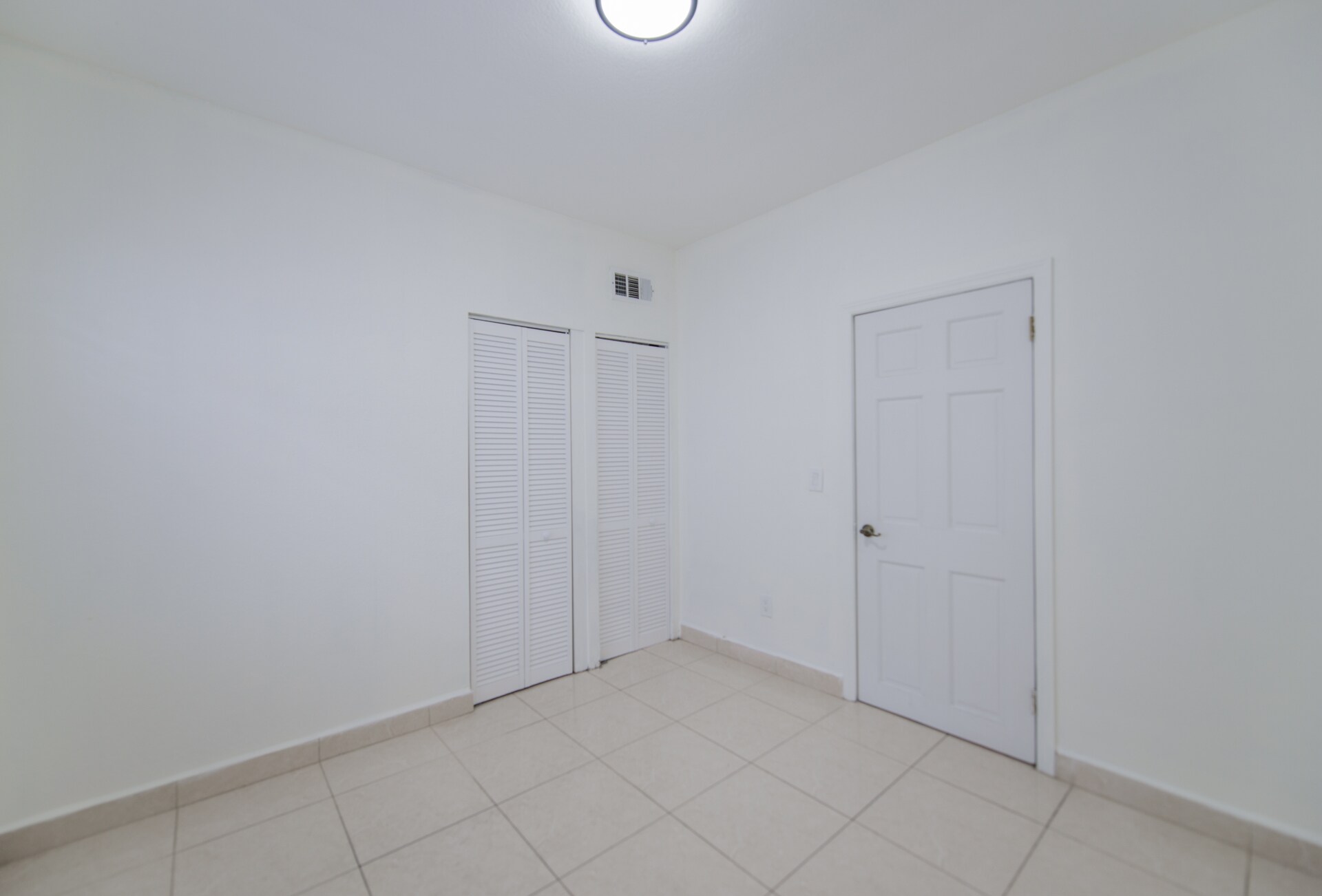 Building Photo - 1508 SW 13th Ave