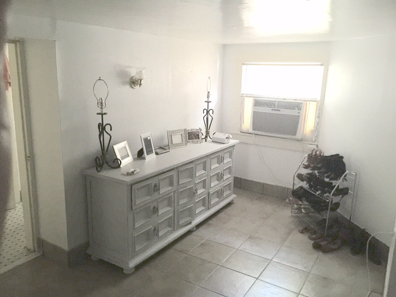 Building Photo - 5502 Loyola Ave