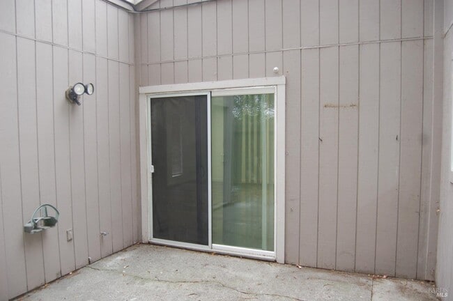 Building Photo - 77 El Toro Ct